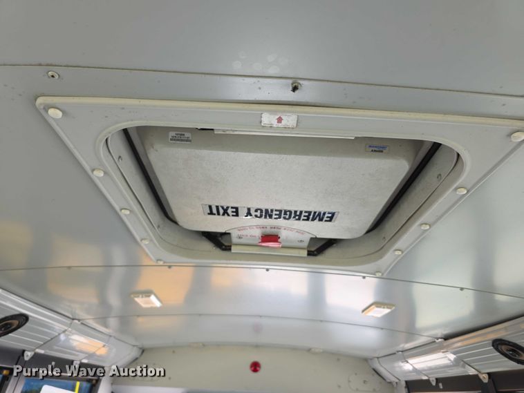 image for item FI0522 2009 Freightliner  Thomas Built school bus