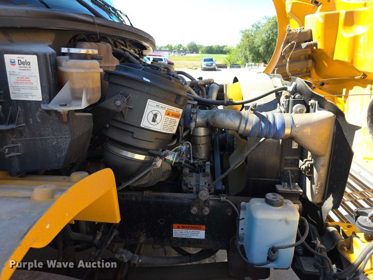 image for item FI0522 2009 Freightliner  Thomas Built school bus