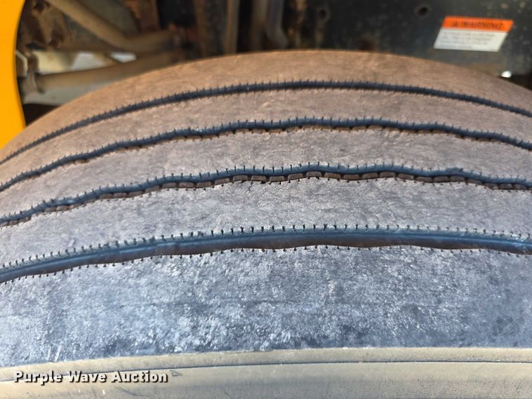 image for item FI0522 2009 Freightliner  Thomas Built school bus