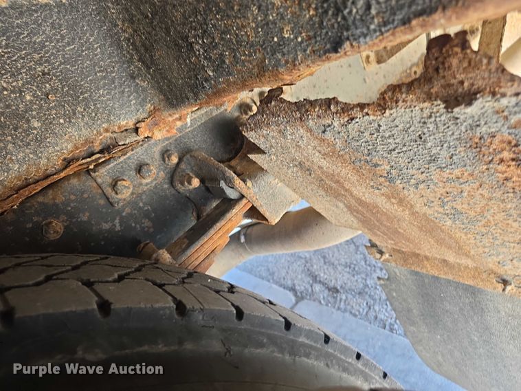 image for item FI0522 2009 Freightliner  Thomas Built school bus