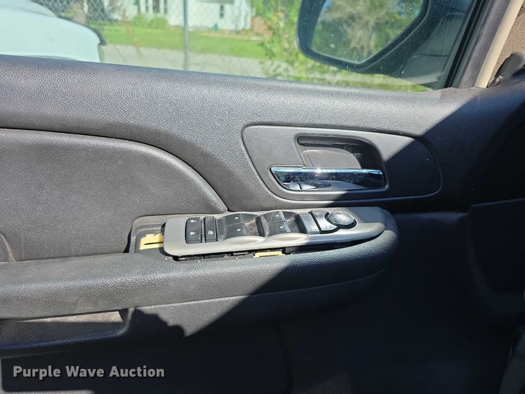 image for item FI0524 2012 Chevrolet Tahoe Police SUV