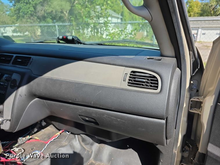 image for item FI0524 2012 Chevrolet Tahoe Police SUV