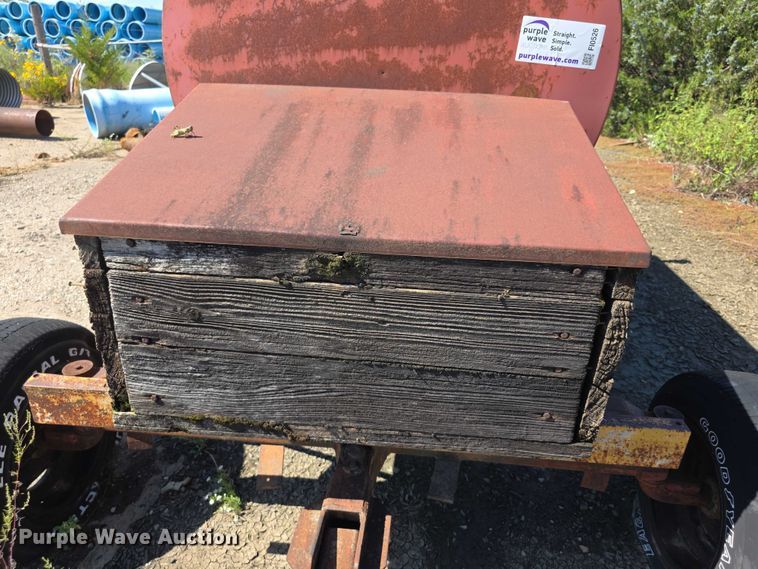 image for item FI0526 Water wagon trailer