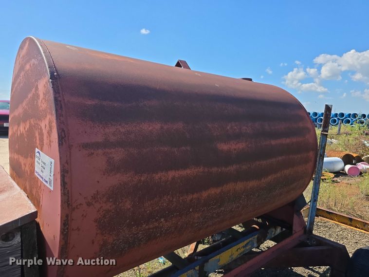 image for item FI0526 Water wagon trailer