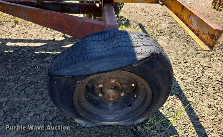 image for item FI0526 Water wagon trailer