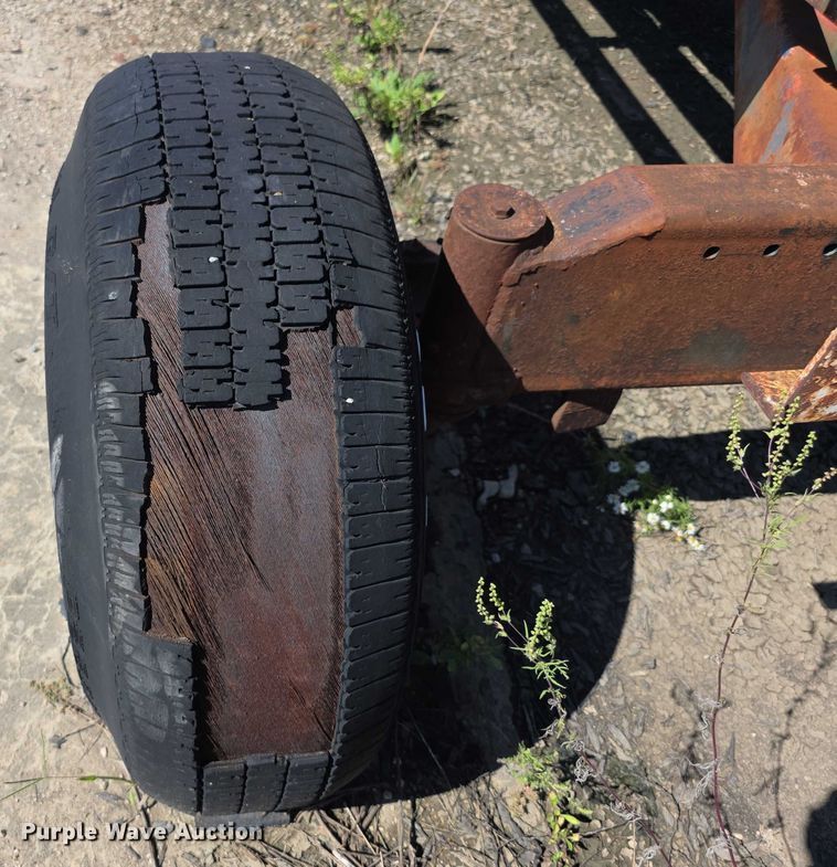 image for item FI0526 Water wagon trailer