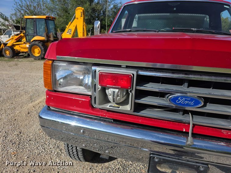 image for item FI0531 1991 Ford F350 Custom rescue vehicle