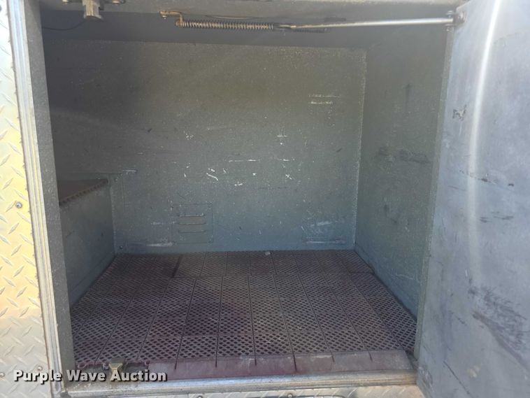 image for item FI0531 1991 Ford F350 Custom rescue vehicle