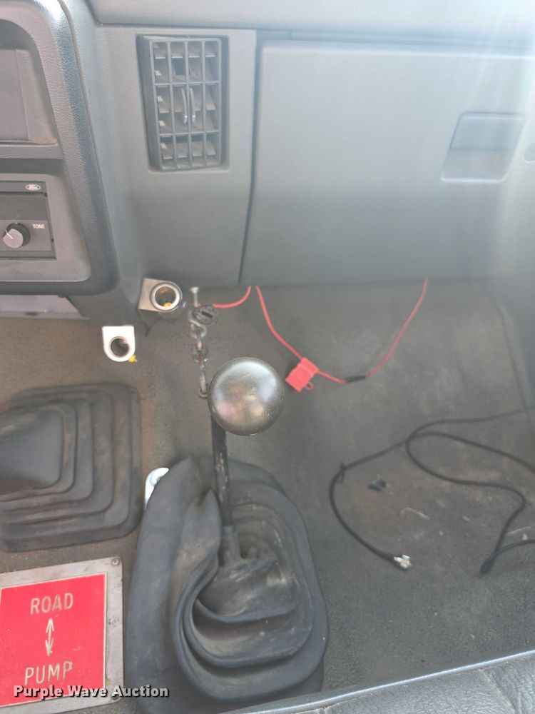 image for item FI0531 1991 Ford F350 Custom rescue vehicle