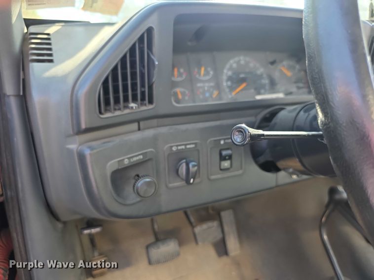 image for item FI0531 1991 Ford F350 Custom rescue vehicle