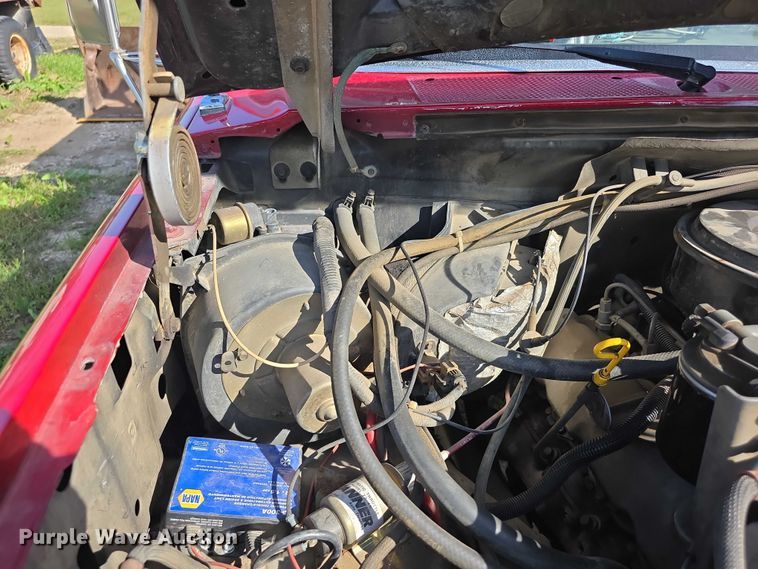 image for item FI0531 1991 Ford F350 Custom rescue vehicle