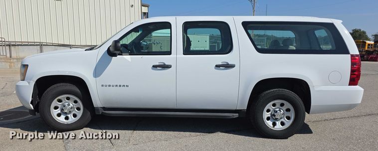 image for item FI0540 2012 Chevrolet Suburban 1500 SUV