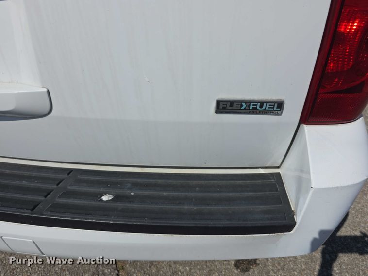image for item FI0540 2012 Chevrolet Suburban 1500 SUV