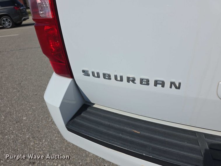 image for item FI0540 2012 Chevrolet Suburban 1500 SUV