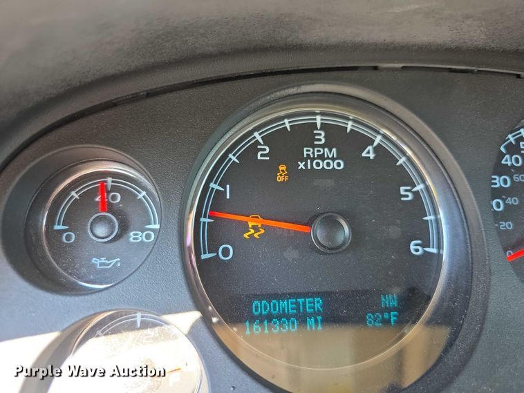 image for item FI0540 2012 Chevrolet Suburban 1500 SUV