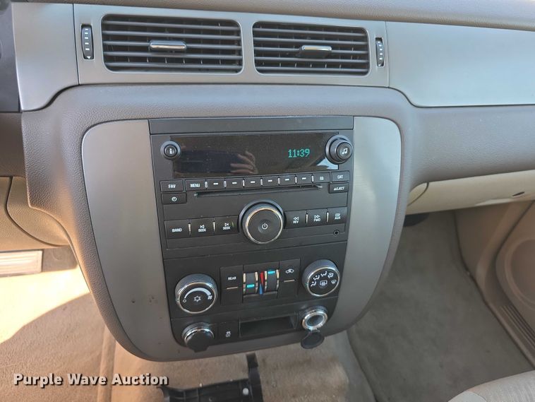 image for item FI0540 2012 Chevrolet Suburban 1500 SUV