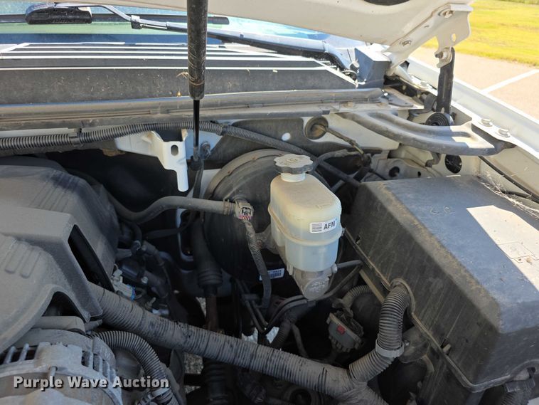 image for item FI0540 2012 Chevrolet Suburban 1500 SUV