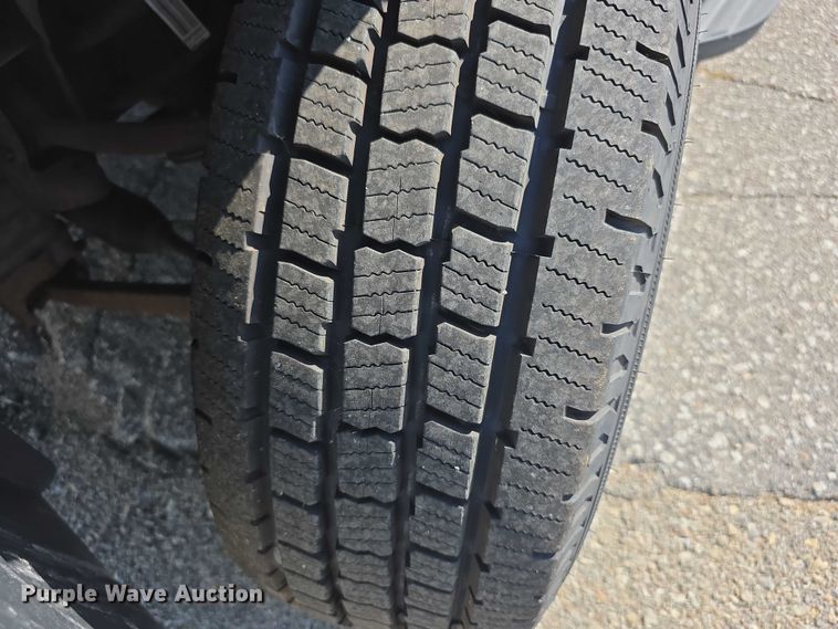 image for item FI0540 2012 Chevrolet Suburban 1500 SUV