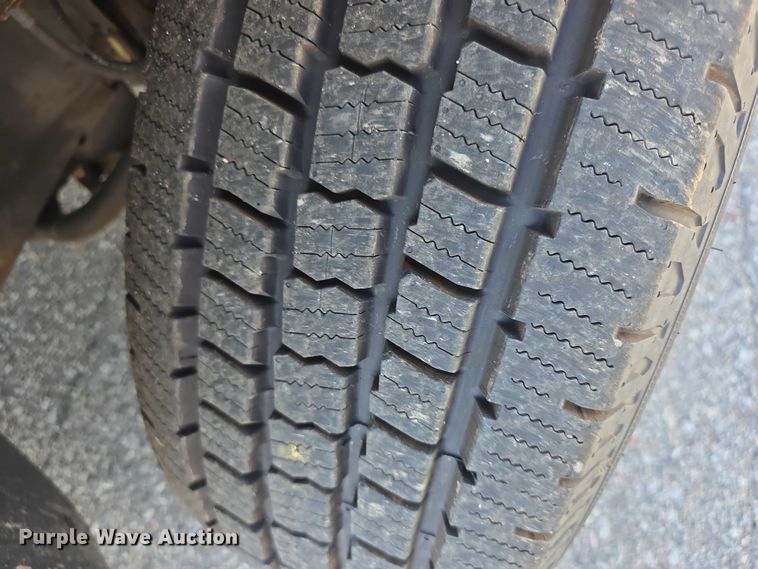 image for item FI0540 2012 Chevrolet Suburban 1500 SUV