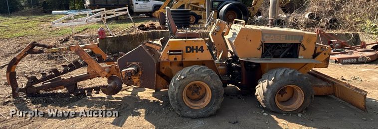 image for item GH9319 1979 Case DH4 trencher