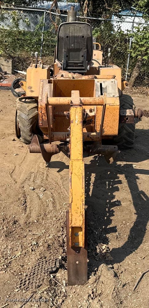 image for item GH9319 1979 Case DH4 trencher