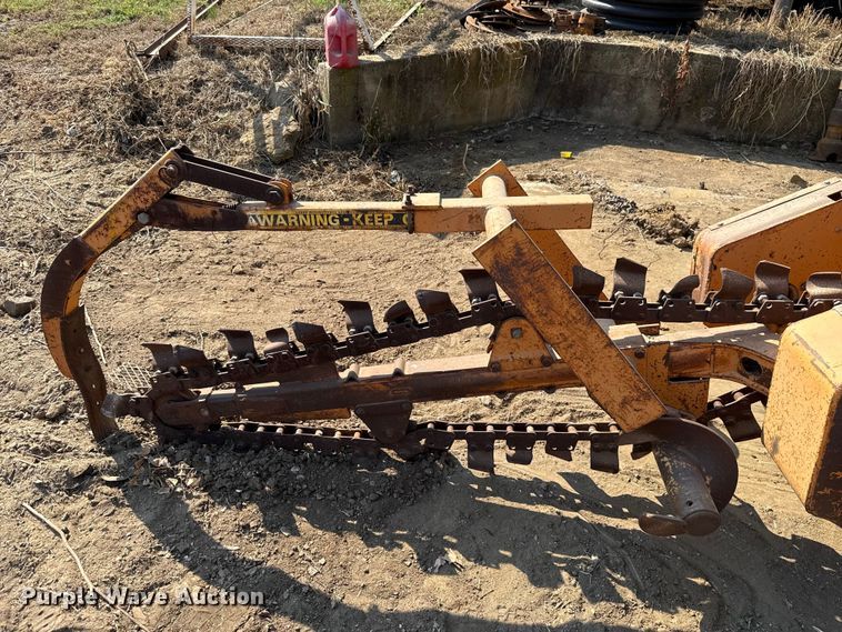 image for item GH9319 1979 Case DH4 trencher