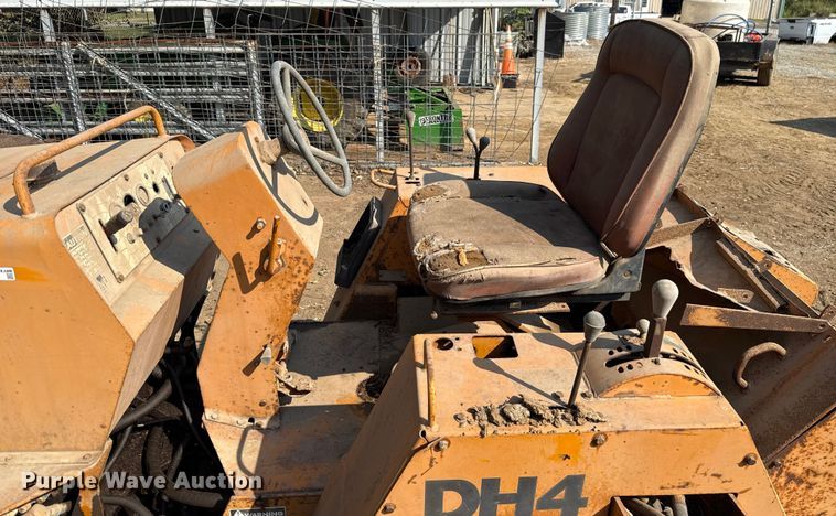image for item GH9319 1979 Case DH4 trencher