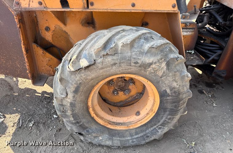 image for item GH9319 1979 Case DH4 trencher