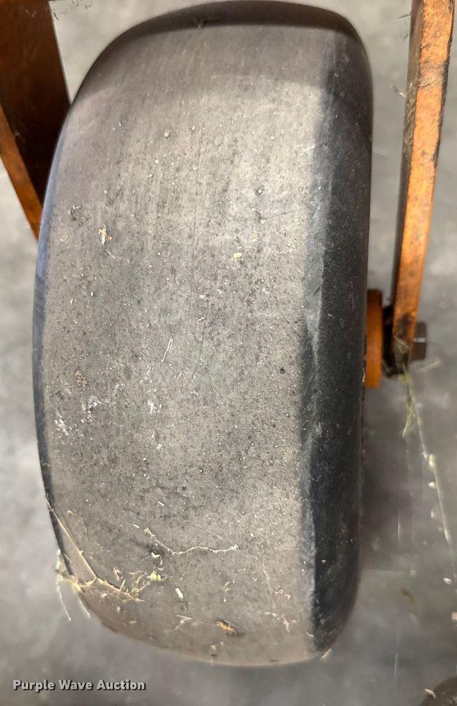 image for item GH9324 Scag STC48V-19KAI ZTR lawn mower