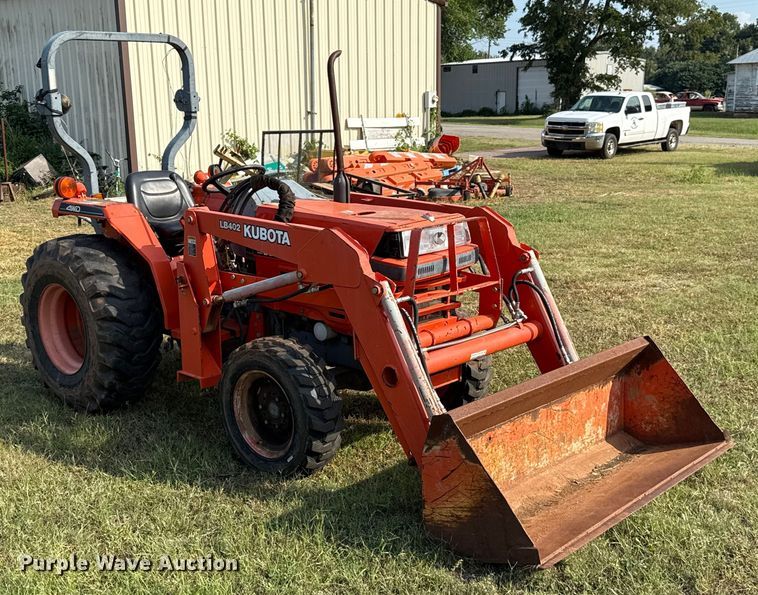 image for item GH9325 Kubota L3000DT MFWD tractor