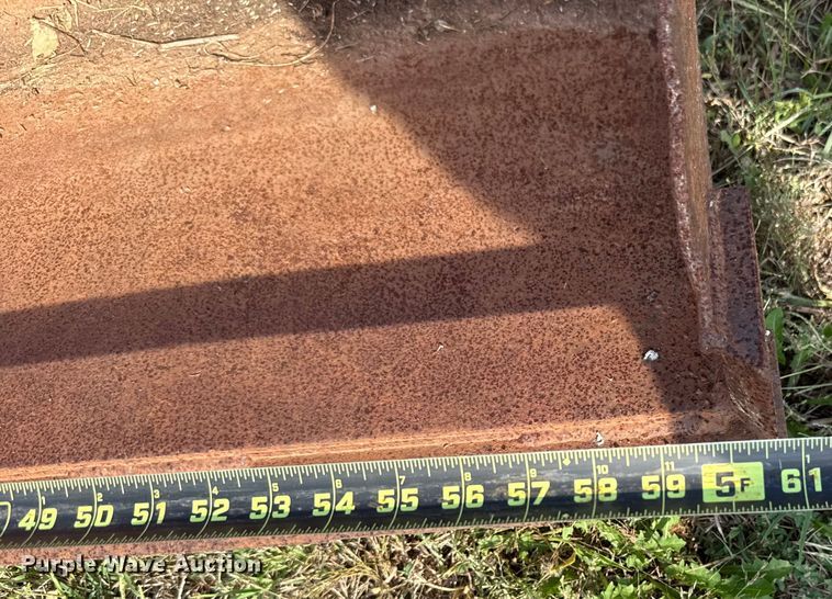 image for item GH9325 Kubota L3000DT MFWD tractor