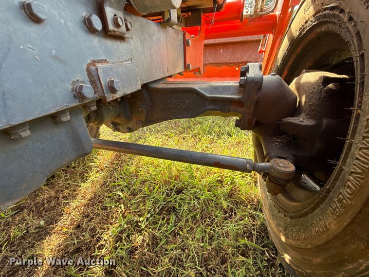 image for item GH9325 Kubota L3000DT MFWD tractor