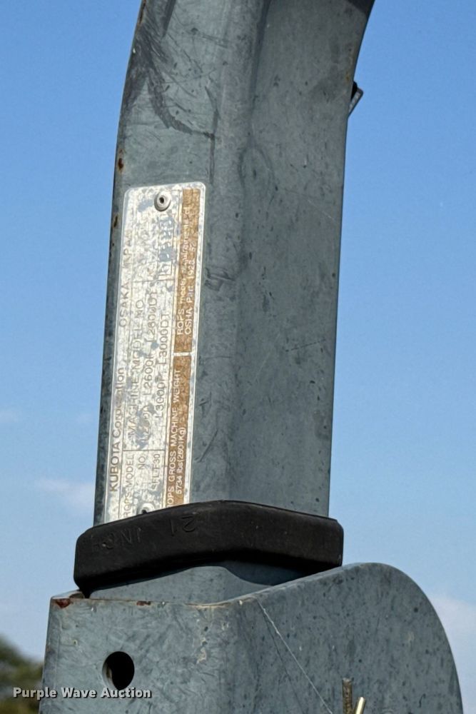 image for item GH9325 Kubota L3000DT MFWD tractor