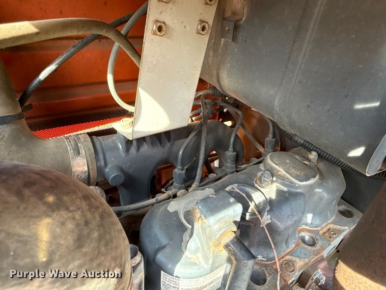 image for item GH9325 Kubota L3000DT MFWD tractor