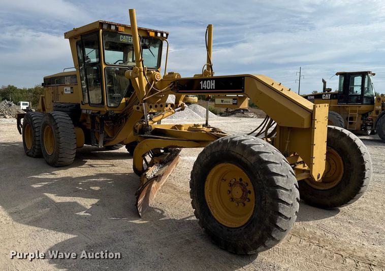 image for item GH9401 2006 Caterpillar 140H motor grader