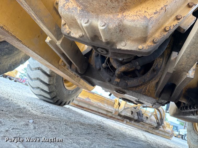 image for item GH9401 2006 Caterpillar 140H motor grader