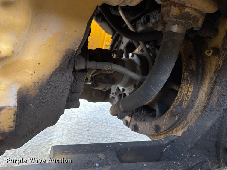 image for item GH9401 2006 Caterpillar 140H motor grader