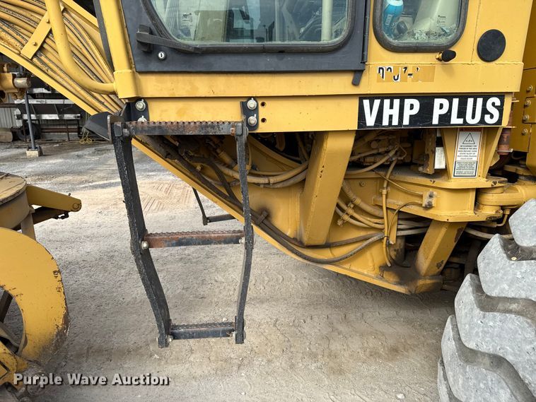 image for item GH9401 2006 Caterpillar 140H motor grader