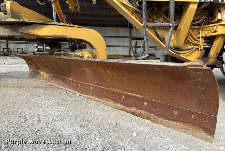 image for item GH9401 2006 Caterpillar 140H motor grader