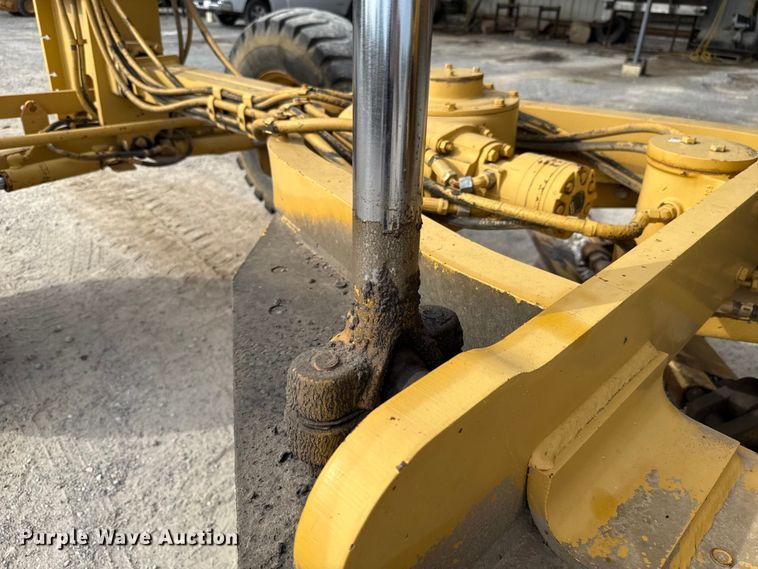 image for item GH9401 2006 Caterpillar 140H motor grader