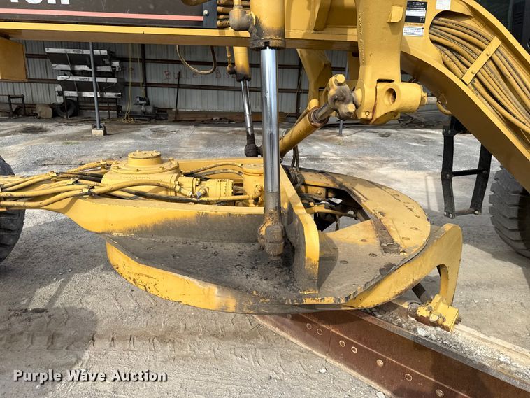 image for item GH9401 2006 Caterpillar 140H motor grader