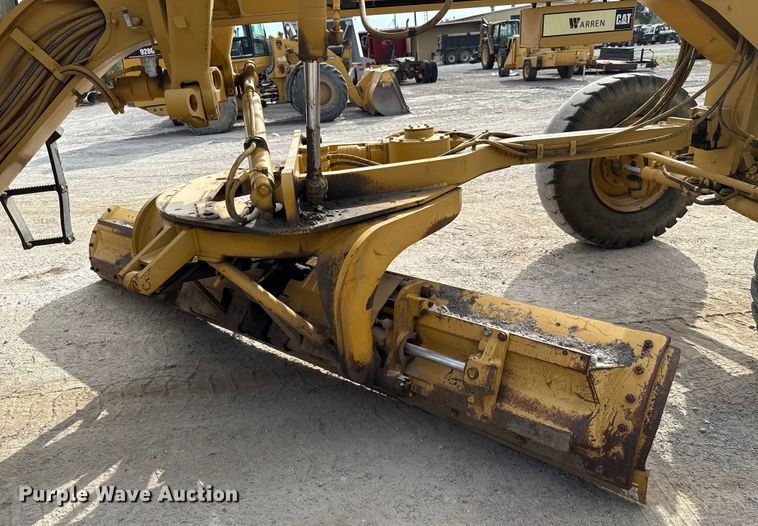 image for item GH9401 2006 Caterpillar 140H motor grader