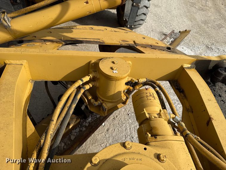 image for item GH9401 2006 Caterpillar 140H motor grader