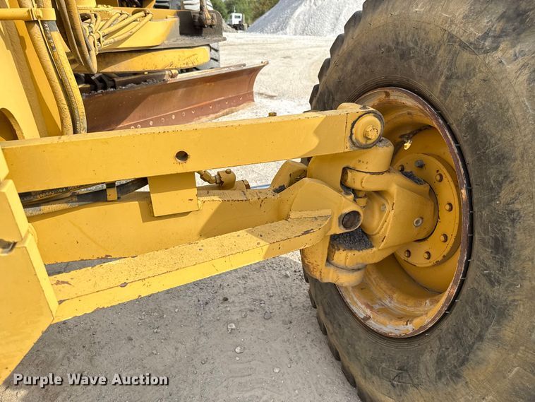 image for item GH9401 2006 Caterpillar 140H motor grader