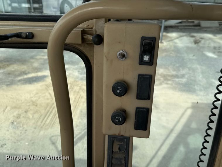 image for item GH9401 2006 Caterpillar 140H motor grader