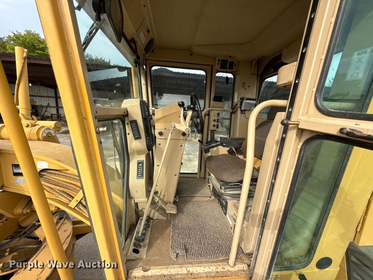 image for item GH9401 2006 Caterpillar 140H motor grader