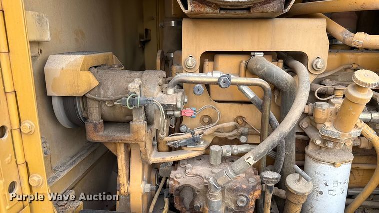 image for item GH9401 2006 Caterpillar 140H motor grader