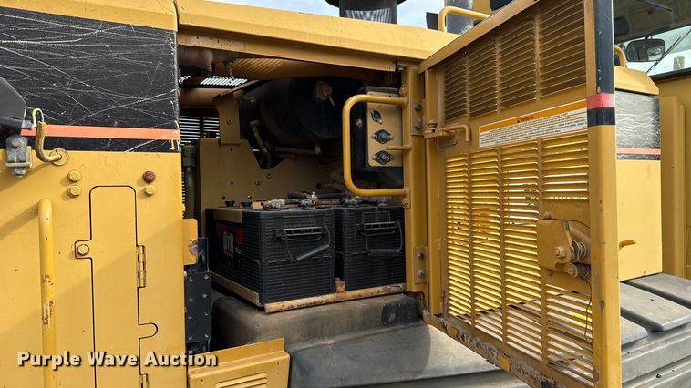 image for item GH9401 2006 Caterpillar 140H motor grader