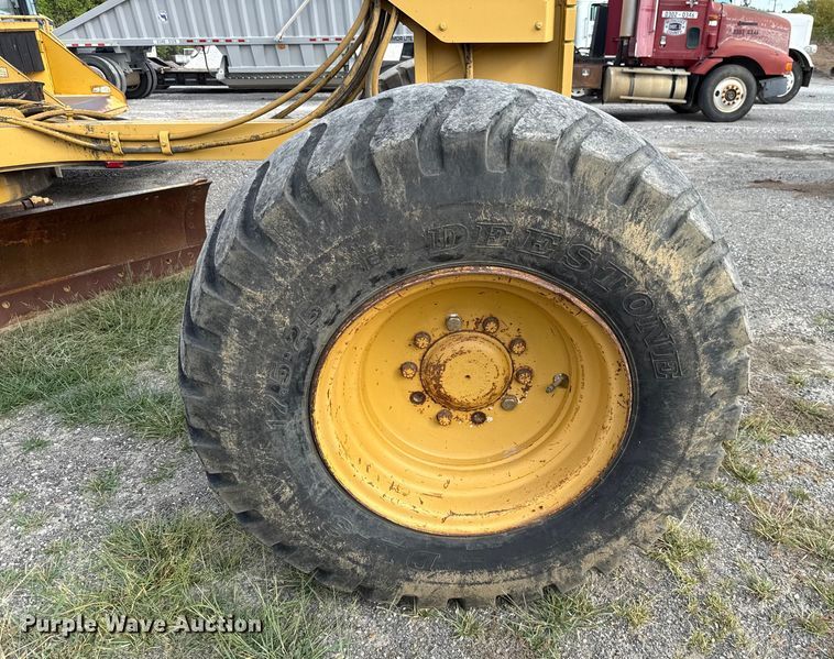 image for item GH9401 2006 Caterpillar 140H motor grader