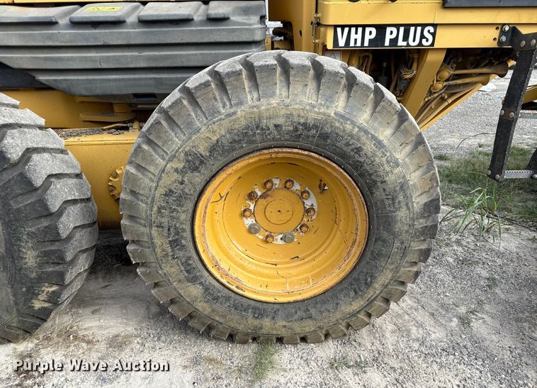 image for item GH9401 2006 Caterpillar 140H motor grader